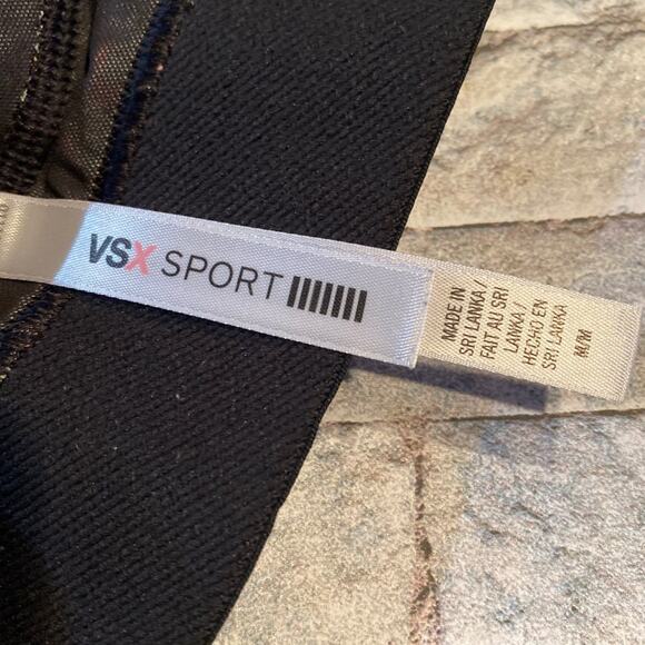 Medium Victoria's Secret sports Bra - Picture 4 of 6